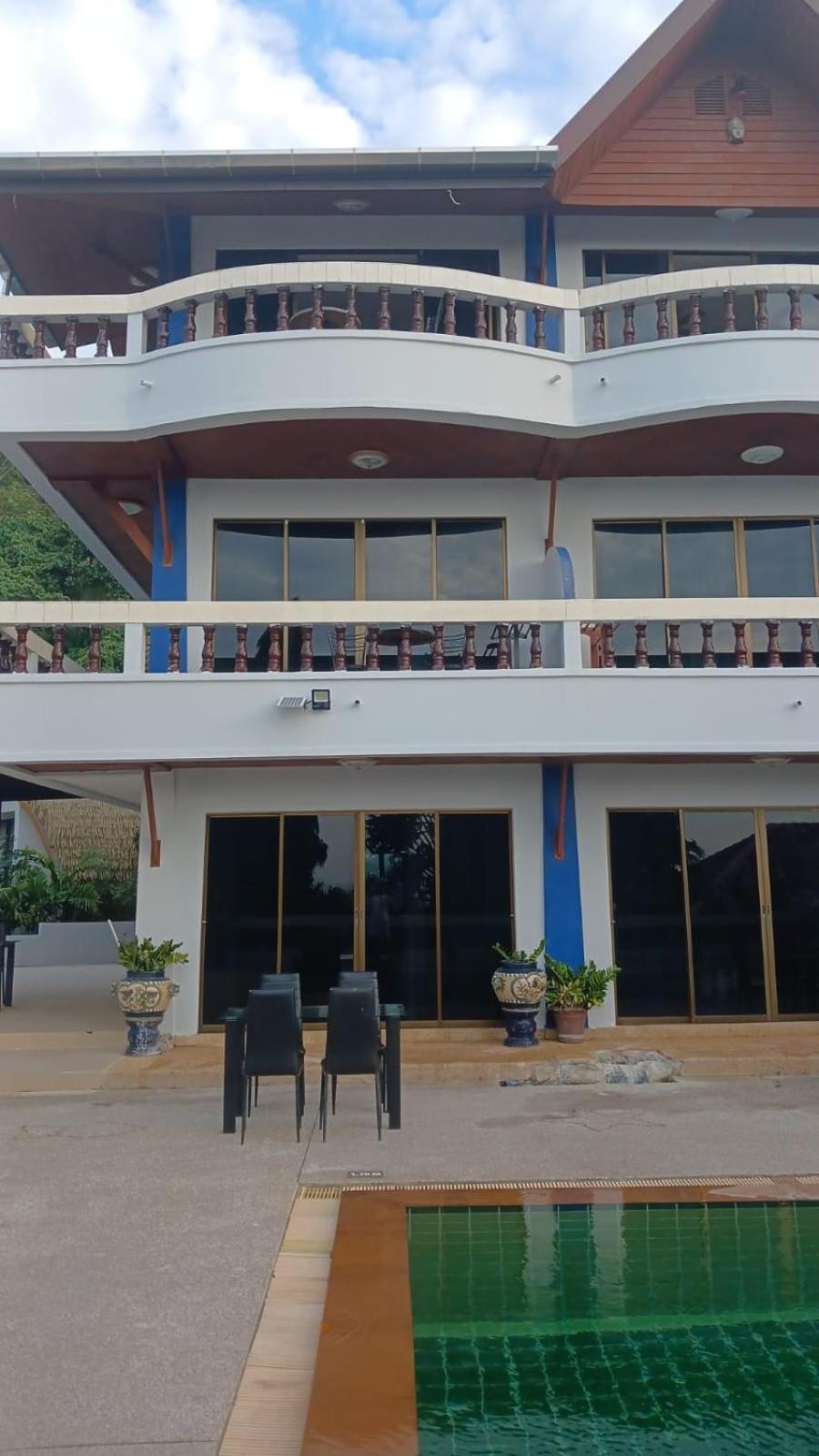 Aksarai Hotel Patong Esterno foto