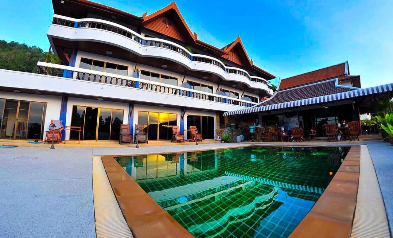 Aksarai Hotel Patong Esterno foto